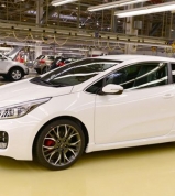 Kia spustila výrobu sportovní verze modelu cee´d