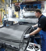 Snižování hmotnosti a použití karbonu u BMW