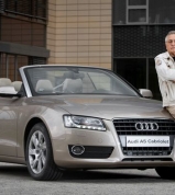 Jiří Menzel má nový kabriolet Audi