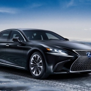 Lexus LS bude mít nové oči