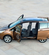 Ford B-MAX se v Evropě dobře prodává