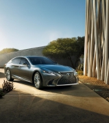 Lexus LS pro rok 2018