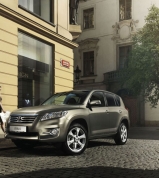 Toyota RAV4 má novou tvář