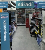 Halfords do třetice otevírá svou prodejnu v Plzni