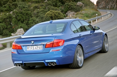 bmw_M5_2.jpg