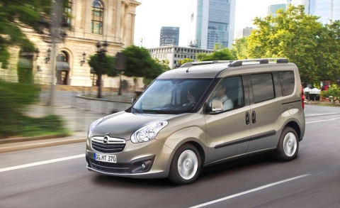 Opel_Combo_new_2011_2.jpg