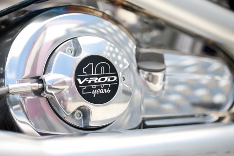 Harley_Davidson_V-Rod_10years_3.jpg