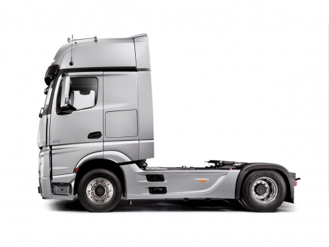 mercedes-benz-actros-new_2.jpg
