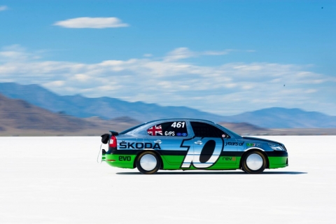octavia_vrs_bonneville_special_1.jpg