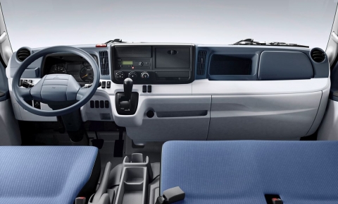 Fuso_Canter_new_2.jpg