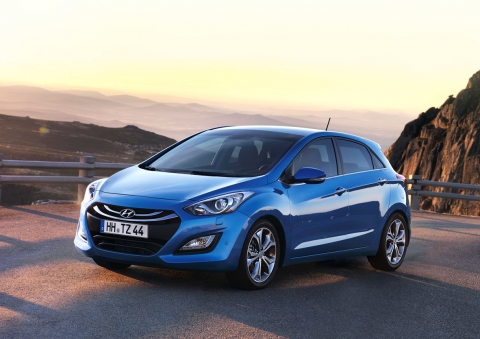 Hyundai_i30_new_2.jpg