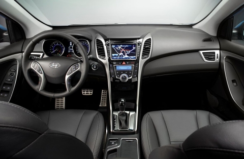 Hyundai_i30_new_3.jpg