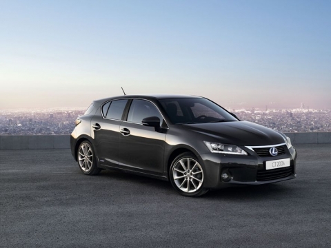 lexus_CT.jpg
